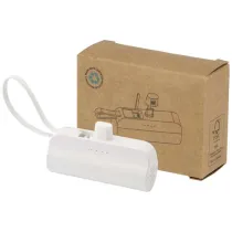 Alnair powerbank o pojemności 5000 mAh i mocy 10 W, wykonany z tworzyw sztucznych pochodzących z recyklingu, z wbudowaną pods